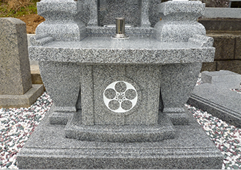 従来の墓石